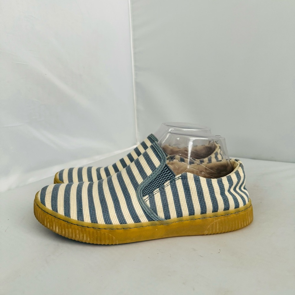 Born Richie Blue and Cream Canvas Slip-On Shoes Women’s Size 8